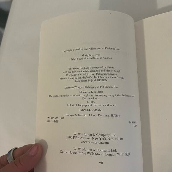 5/ $25 The Poet's Companion Softback book guide to writing poetry - Picture 6 of 7
